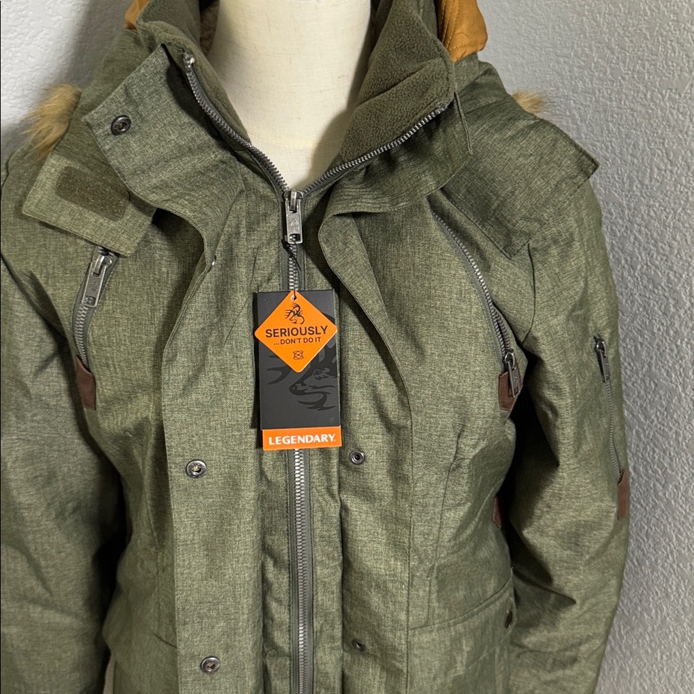 Women's Legendary Whitetails Waterproof Anchorage Parka - Picture 3 of 7